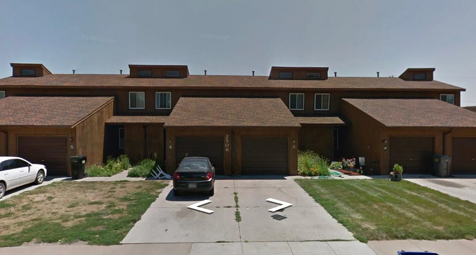 2 bed, 1.5 bath, 1800 sqft, $1,100 — Photo 1