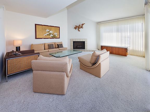 4th image of 301 N Belmont St APT 309