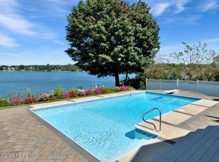 151 Riverside Dr N, Brick, NJ 08724