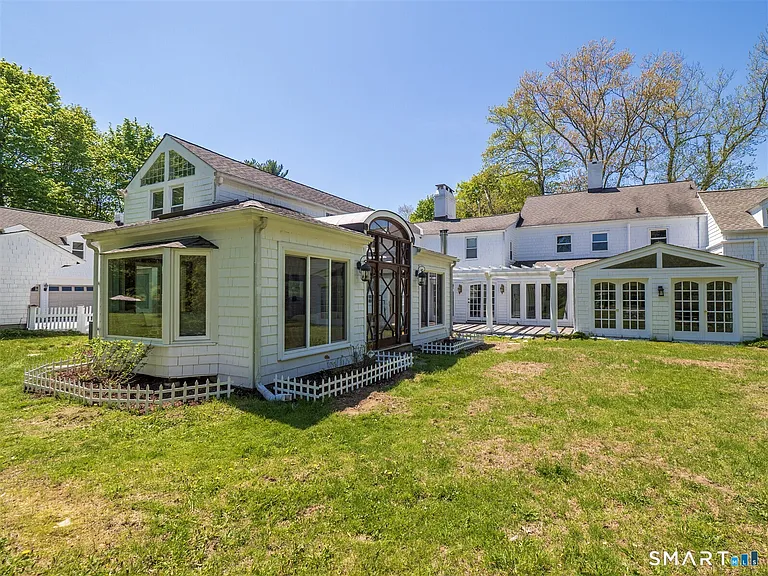 1090 Ridgefield Rd — Photo 29