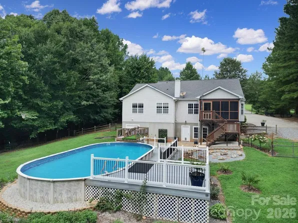 4394 Mountain Creek Rd, Iron Station, NC 28080