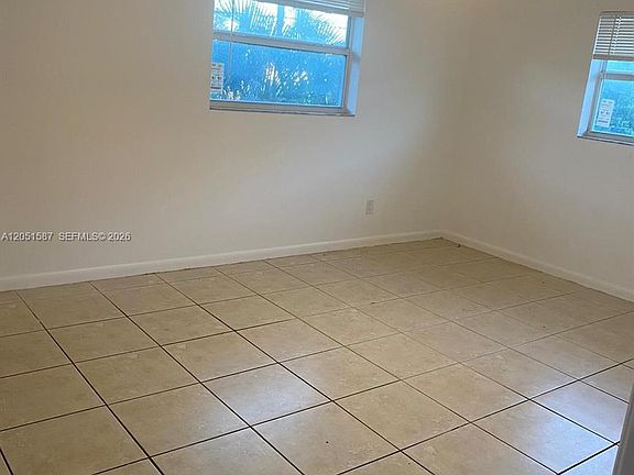 5th image of 3173 Auburn Blvd APT 202