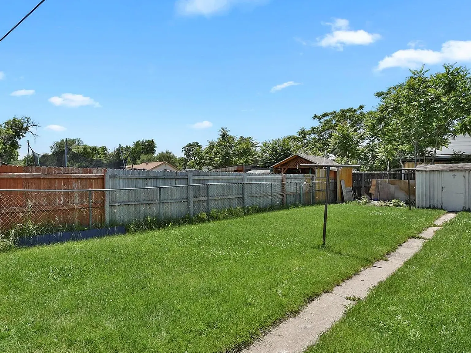 373 - 381 S Hazel Ct. — Photo 4