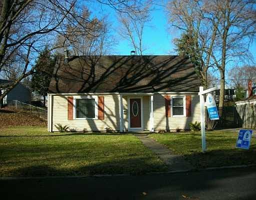 1st image of 2521 Ash Ln