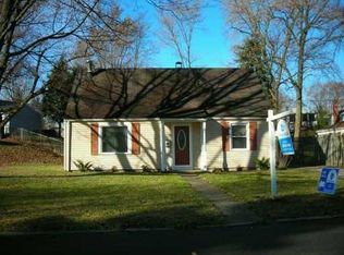 2521 Ash Ln, South Bend, IN 46614