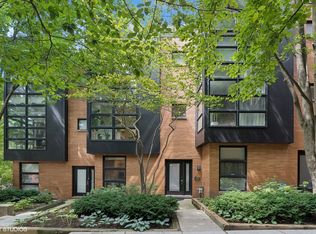 2012 W Willow St APT C, Chicago, IL 60647