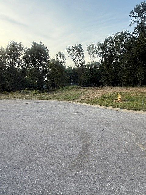 2nd image of 420 Bayside Dr