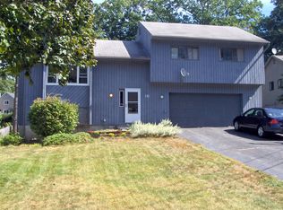 16 Cimmarron Dr, Nashua, NH 03062