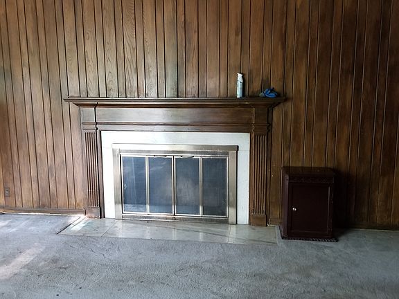 5th image of 3925 Denwood Dr