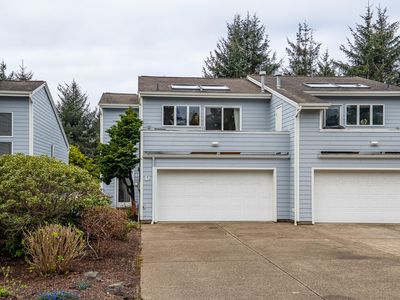 3930 NE Megginson St APT D, Newport, OR, 97365
