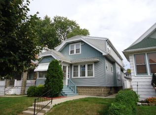 2164 S 69th St, West Allis, WI 53219