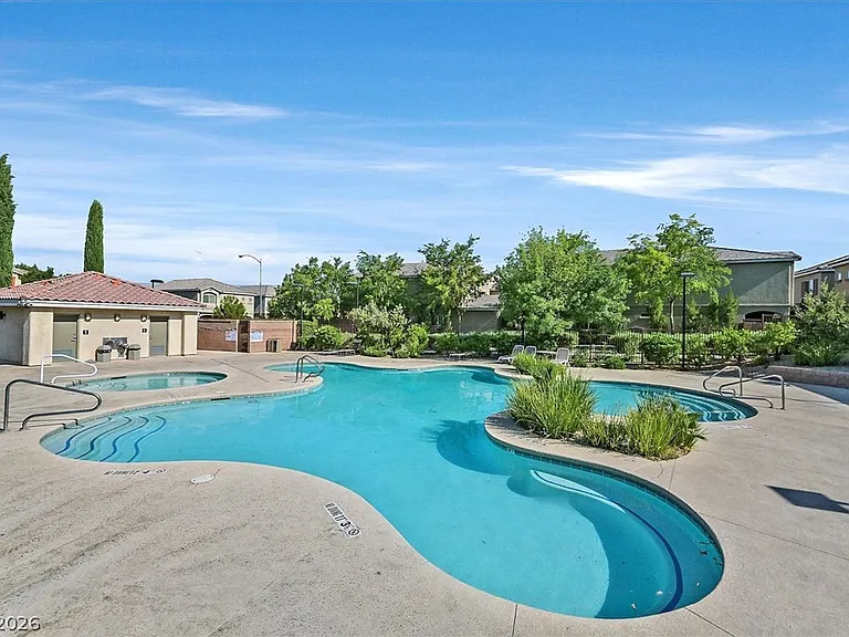 9599 Vega Carpio Ave — Photo 22