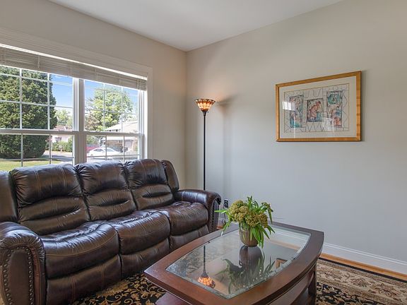 3rd image of 3706 Wild Cherry Ln