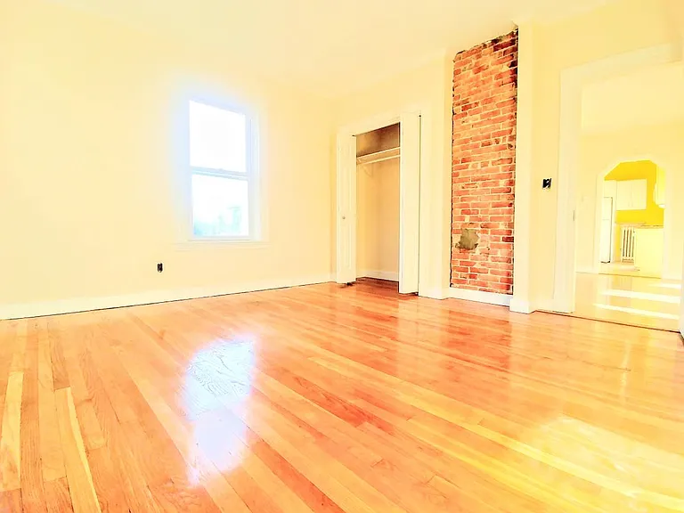 14 Glenwood Ave #2 — Photo 8