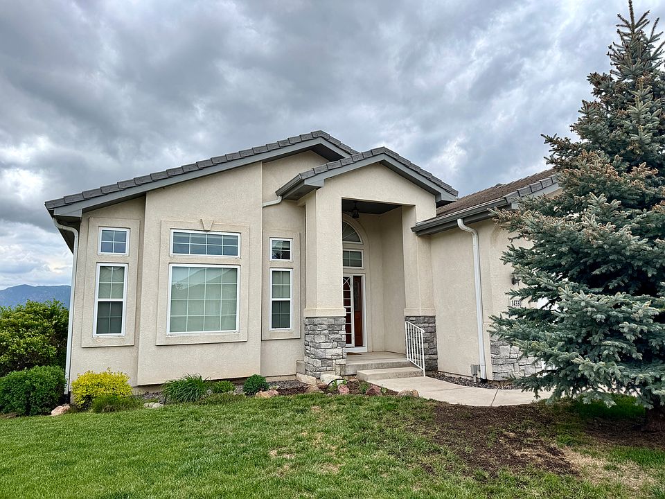 14330 Eagle Villa Grove, Colorado Springs, 80921 - Townhome with 1 shared wall