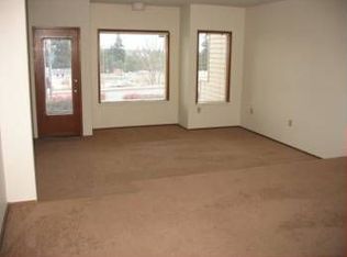 11024 4th Ave SW APT 8, Seattle, WA 98146