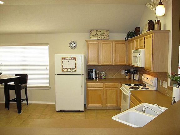 3rd image of 11935 Piney Bend Dr