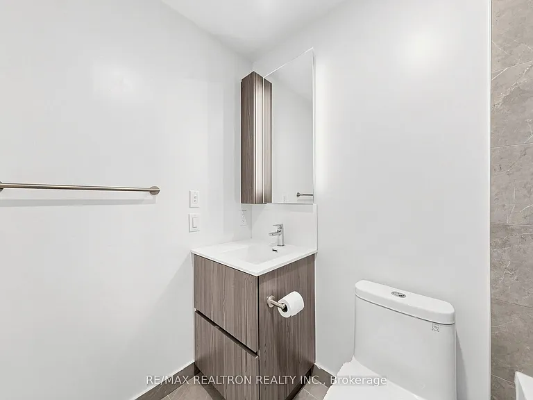 220 Missinnihe Way #817 — Photo 1