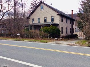 44 W Mill Rd, Long Valley, NJ 07853