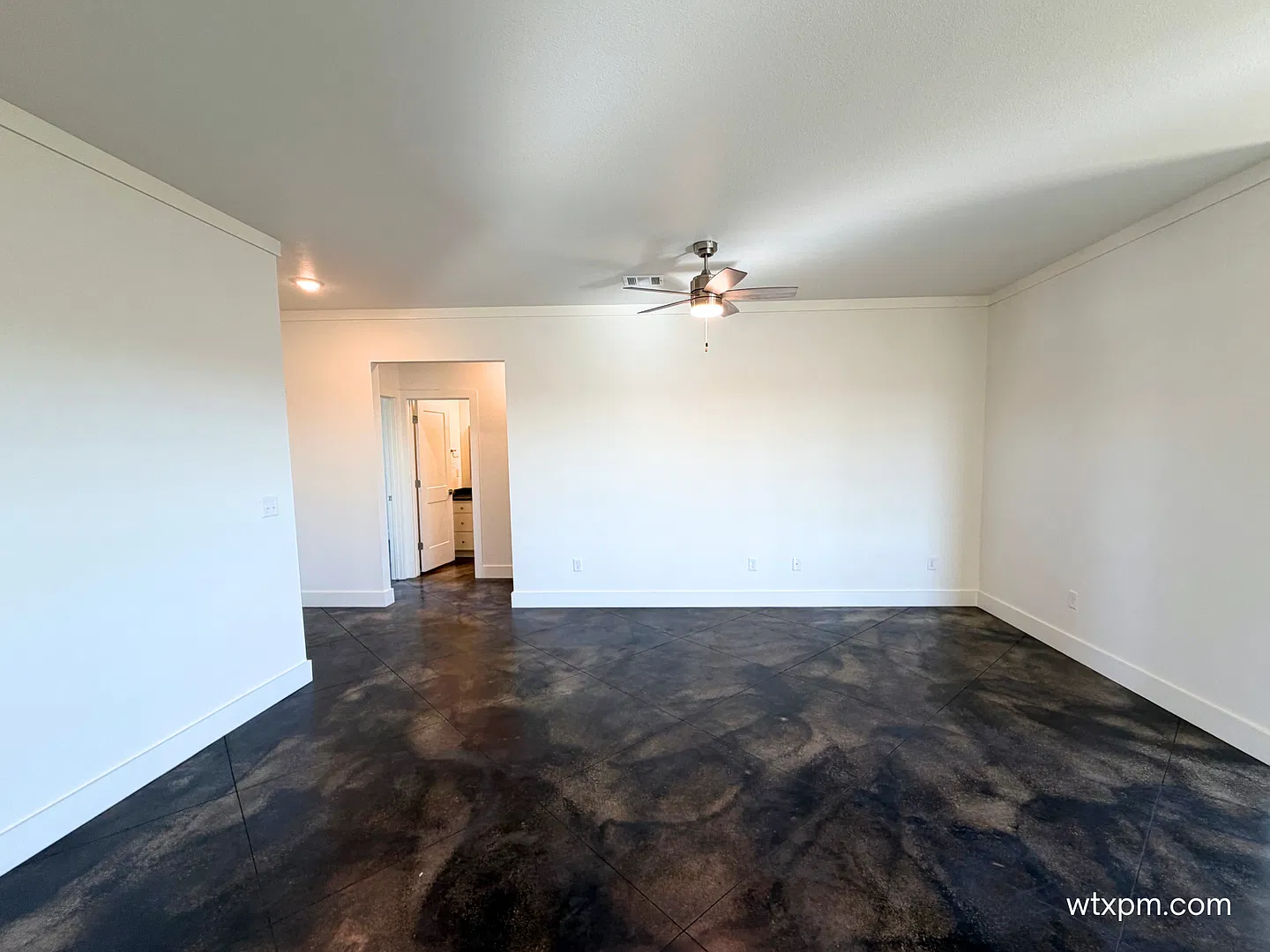 3 Bed, 2 Bath Home with Fenced Yard in Beacon Pointe — Photo 3