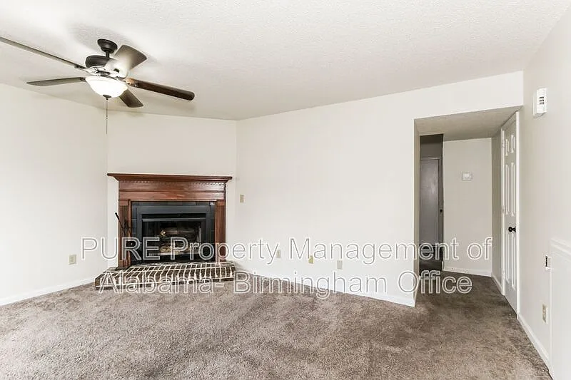 Building Photo - 2258 Cheshire Dr
