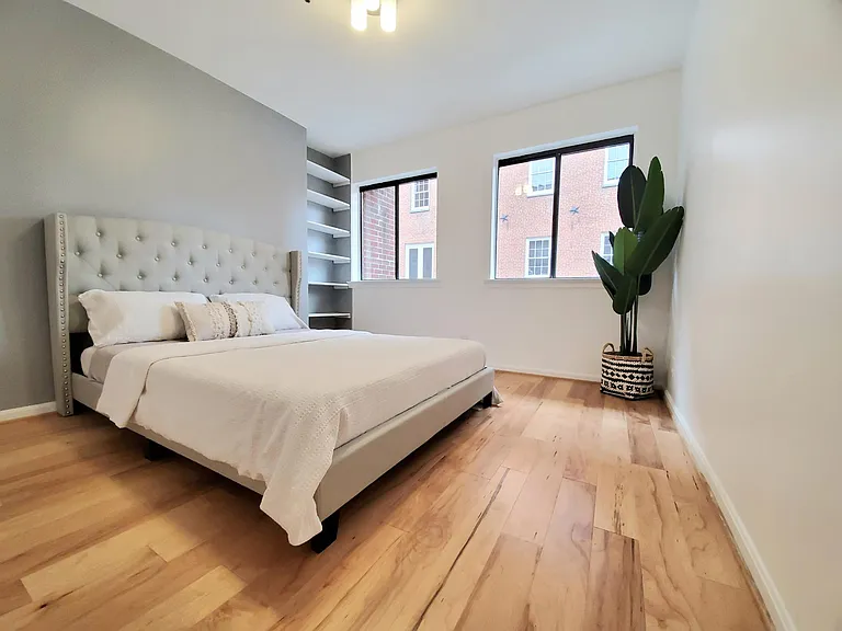 1023 Potomac St NW — Photo 8
