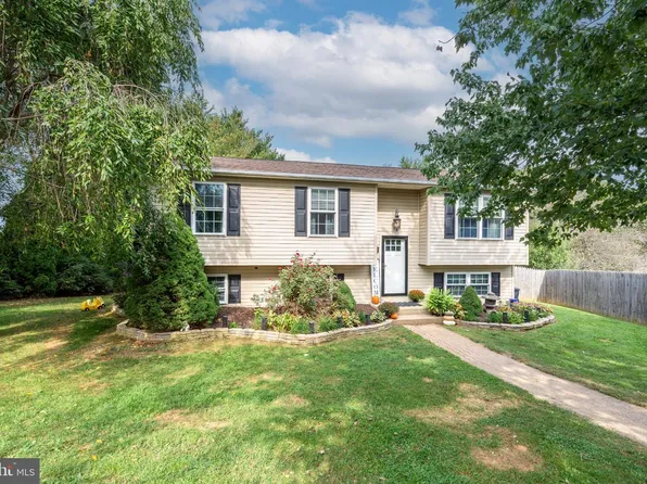 3322 Sutton Ct, Manchester, MD 21102