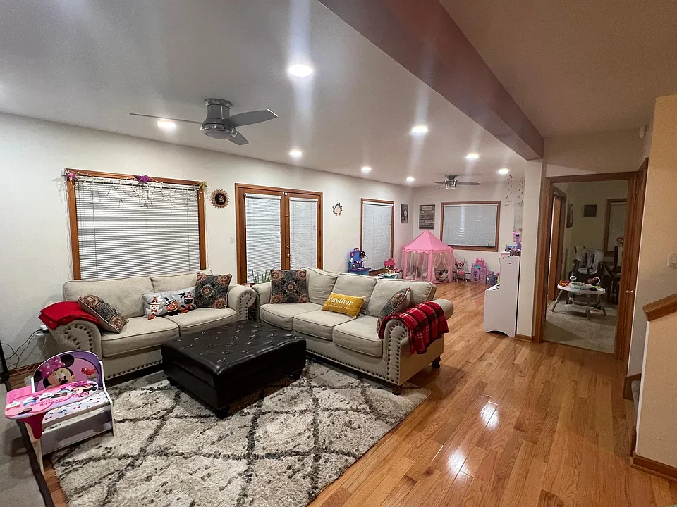 spacious living room