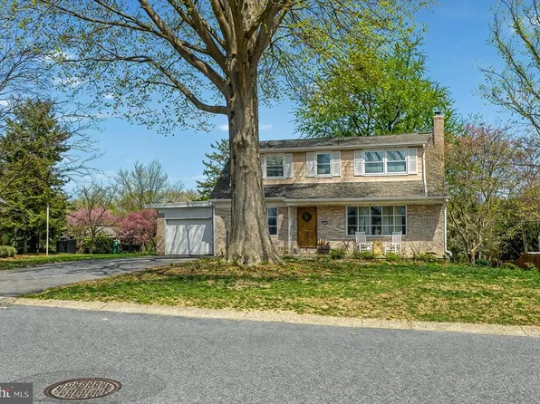 1137 Devonshire Rd, Lancaster, PA 17601