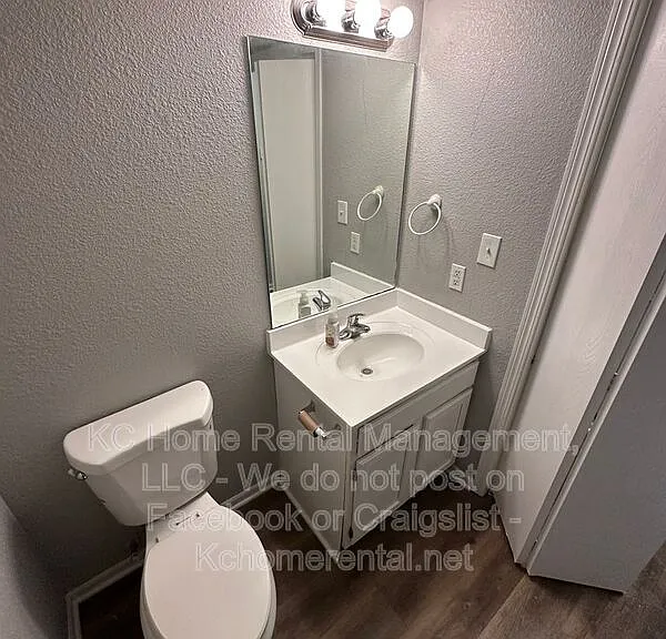503 SW 4th St — Photo 8