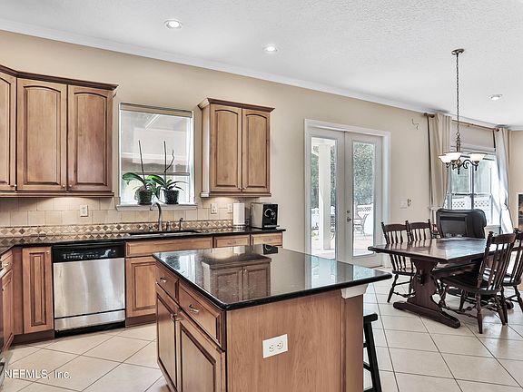 5th image of 902 Candlebark Dr