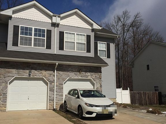 2nd image of 19 Tudor Ln