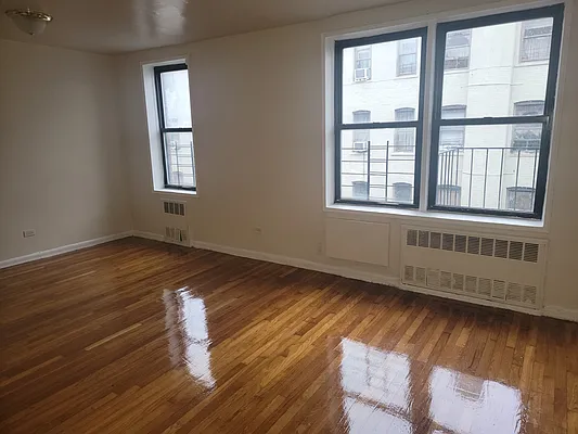 Rented by Duradox Management LLC | media 9