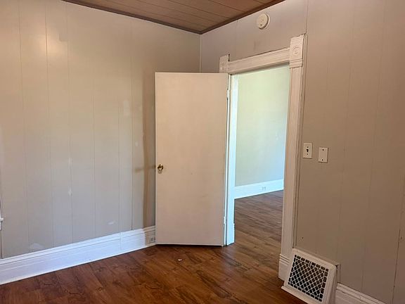 4th image of 1253 3rd St #1