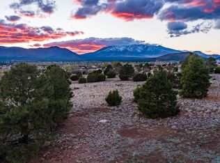 8170 Autumn Dr, Flagstaff, AZ 86004