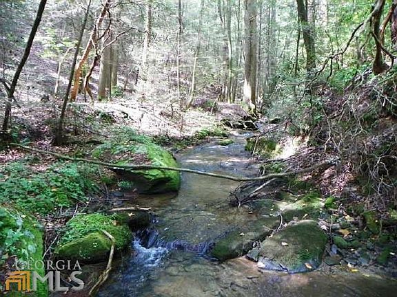 4th image of 512 Mountain Creek Dr
