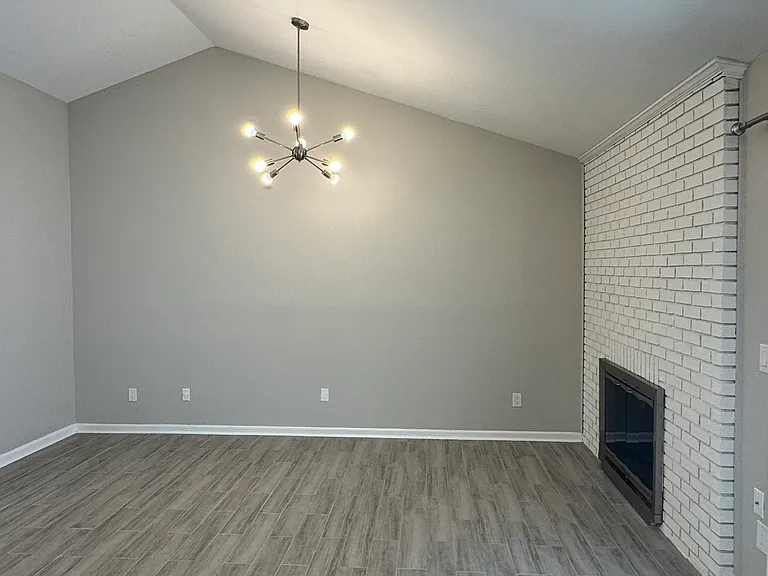 7801 Renaissance Ct — Photo 15