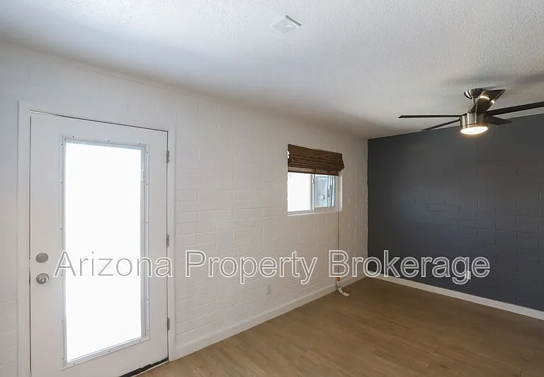 9603 N 5th St #B — Photo 8