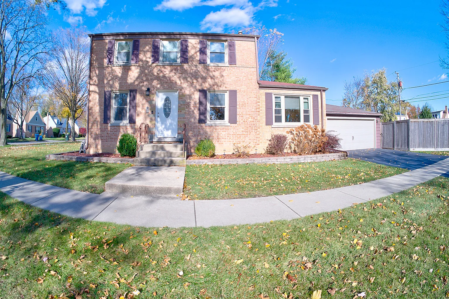 501 N Maple St photo 1