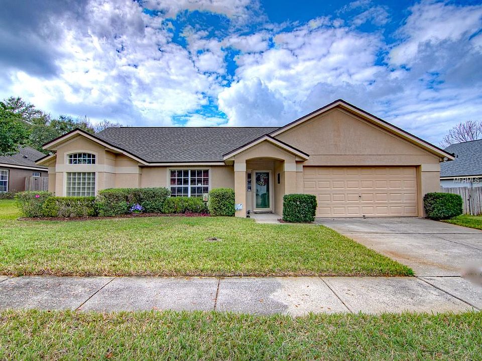 1st image of 868 Lake Jackson Cir