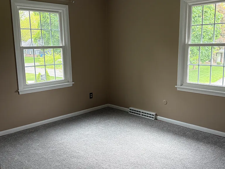 Alexa Ln — Photo 22