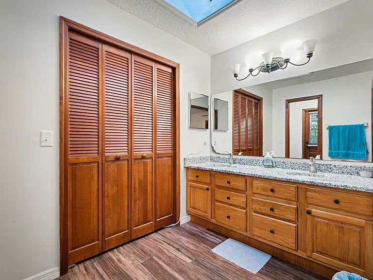 523 Princewood Dr — Photo 29