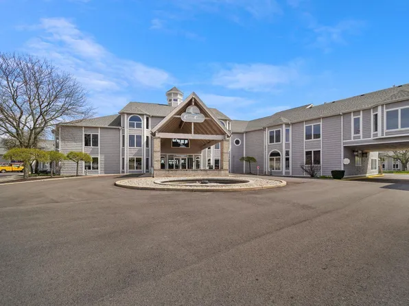 319 E Jefferson St #177, Culver, IN 46511