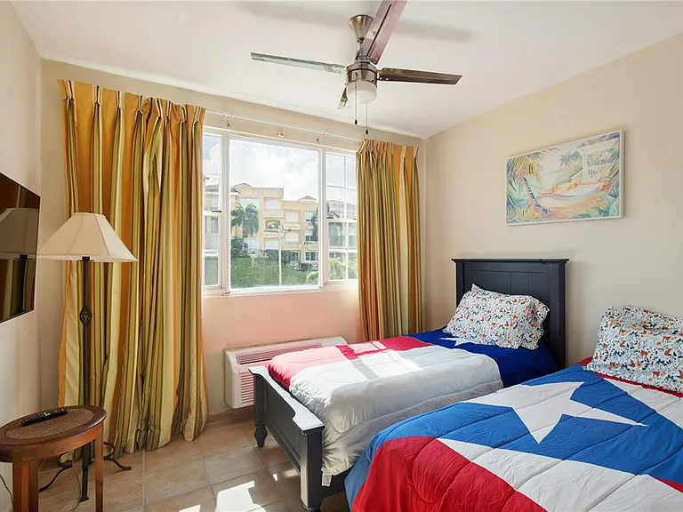 1 Costa Dorada #B303 — Photo 12
