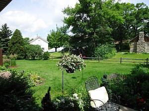 3rd image of 8108 S Forest Hills Cir