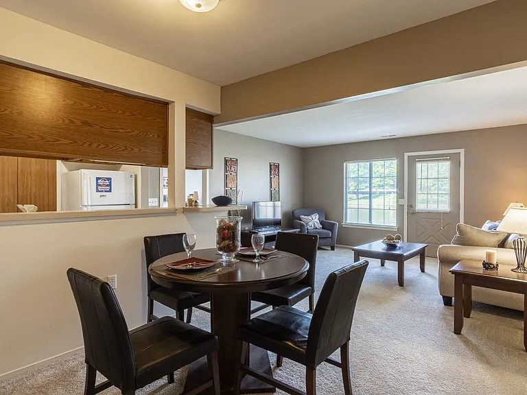 Southport Apartments — Photo 41