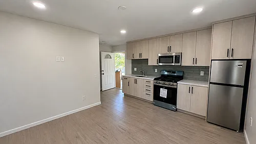 820 Jacaranda Pl Photo 1