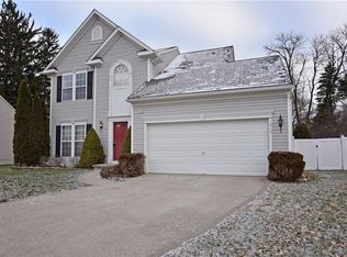 1913 Northgate Cir, Akron, OH 44320