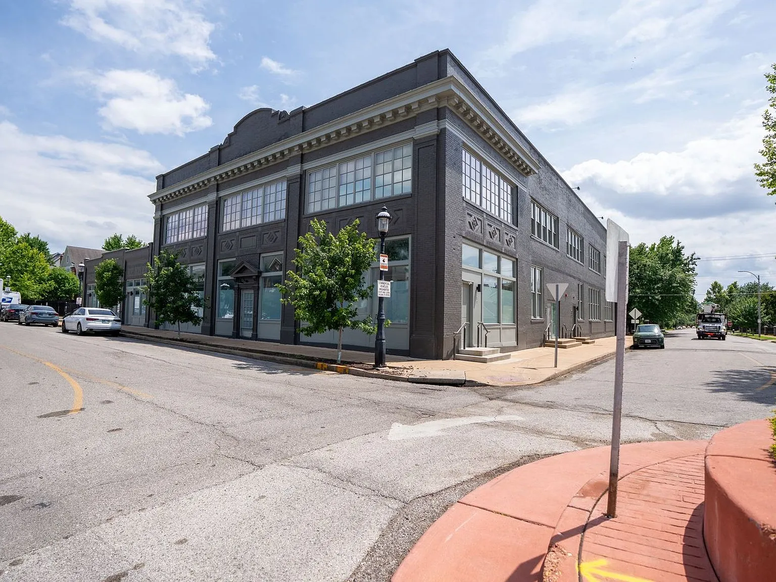 Motorworks — Photo 3