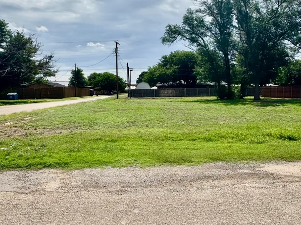 117 Stadium Dr, Wilson, TX 79381